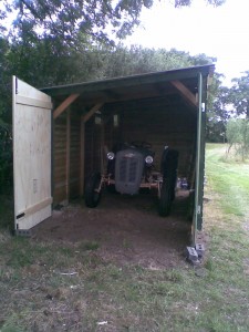 Tractor Shed + Ferguson 35